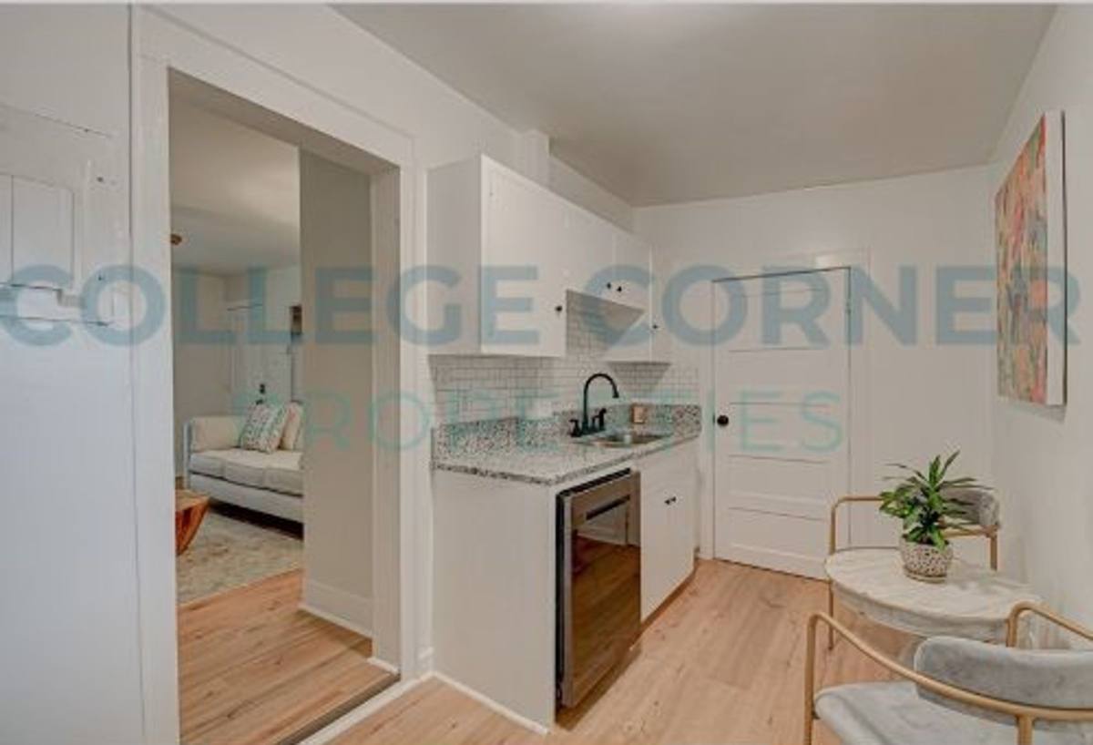 Apartment for rent at 639 S Poplar - 639-C, Winston Salem, NC 27101