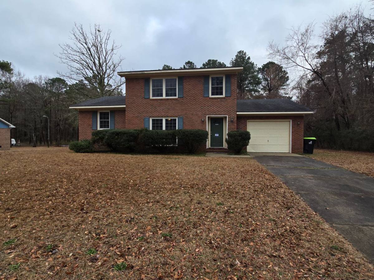 House for rent at 1233 Wilderness Dr, Spring Lake, NC 28390