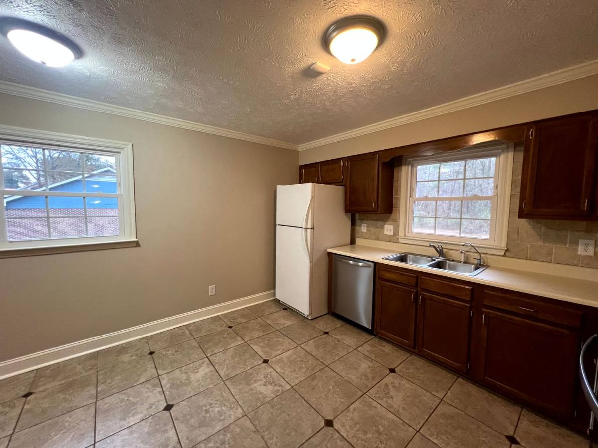 House for rent at 1233 Wilderness Dr, Spring Lake, NC 28390