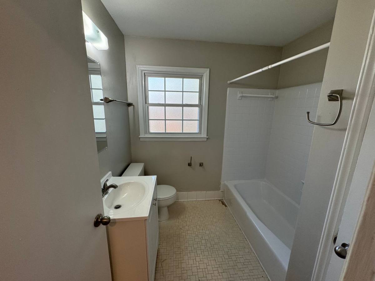 Apartment for rent at 3436 Washburn Ave, Charlotte, NC 28205