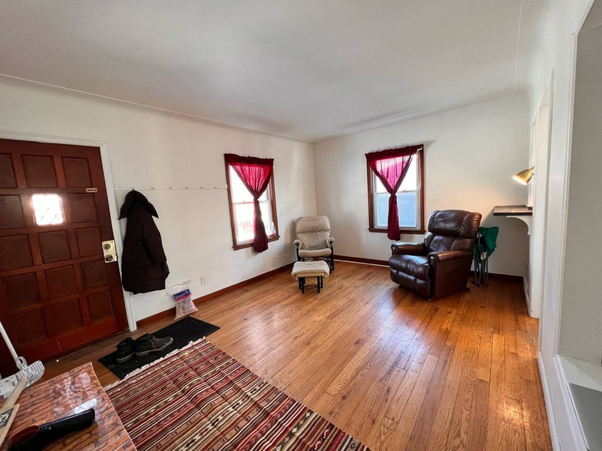 House for rent at 1160 Farrington St, Saint Paul, MN 55117