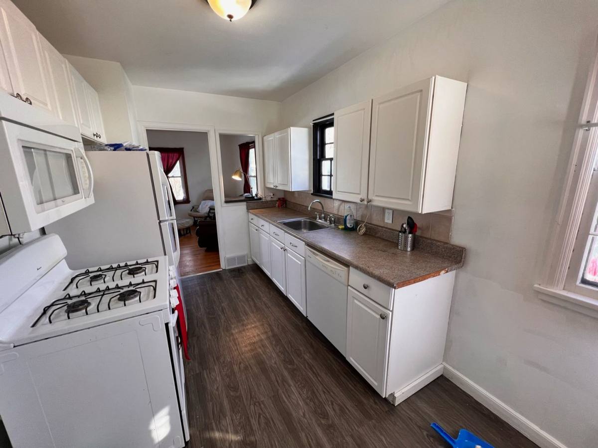 House for rent at 1160 Farrington St, Saint Paul, MN 55117