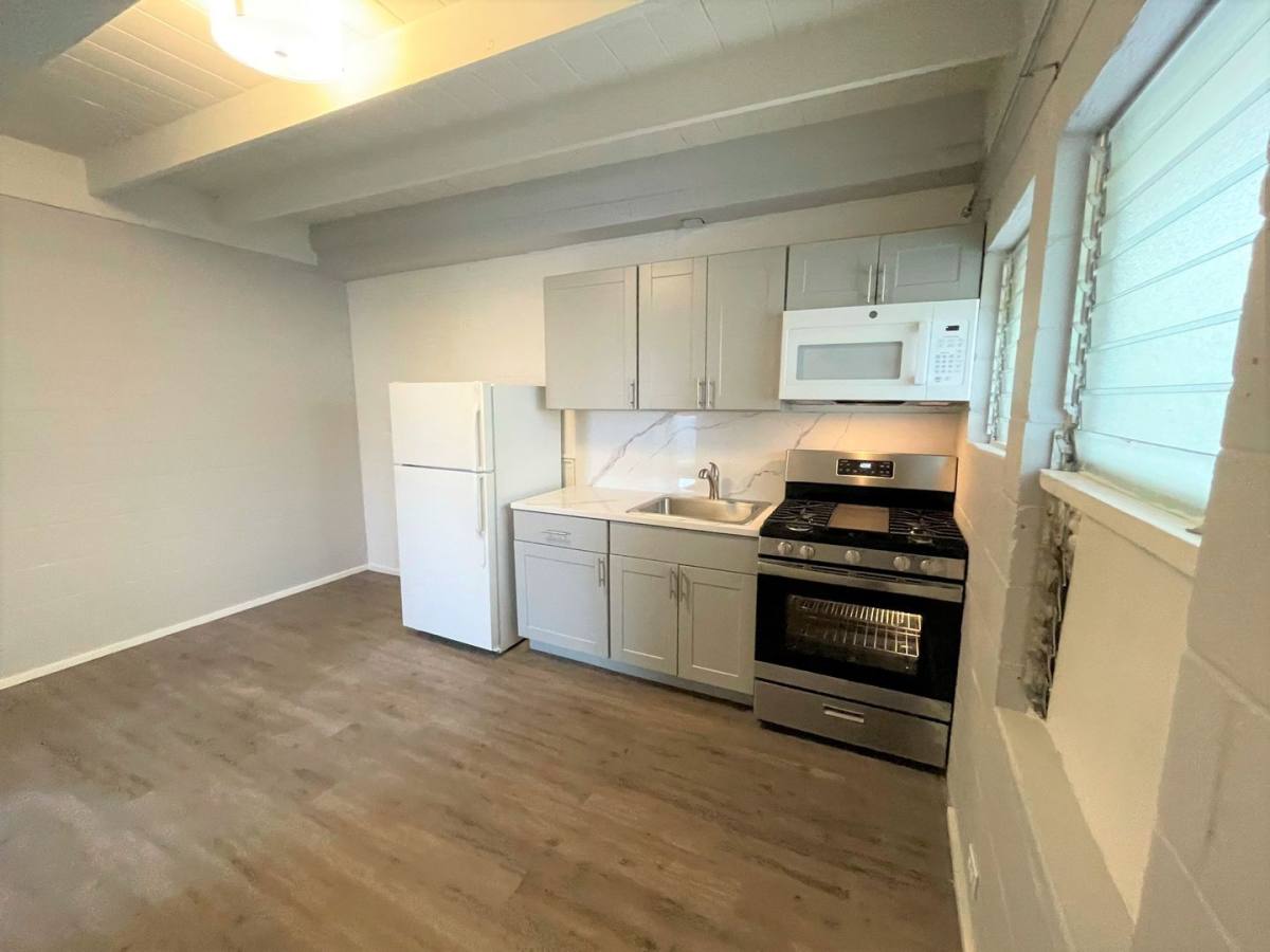Apartment for rent at 1135 Rycroft St, Honolulu, HI 96814