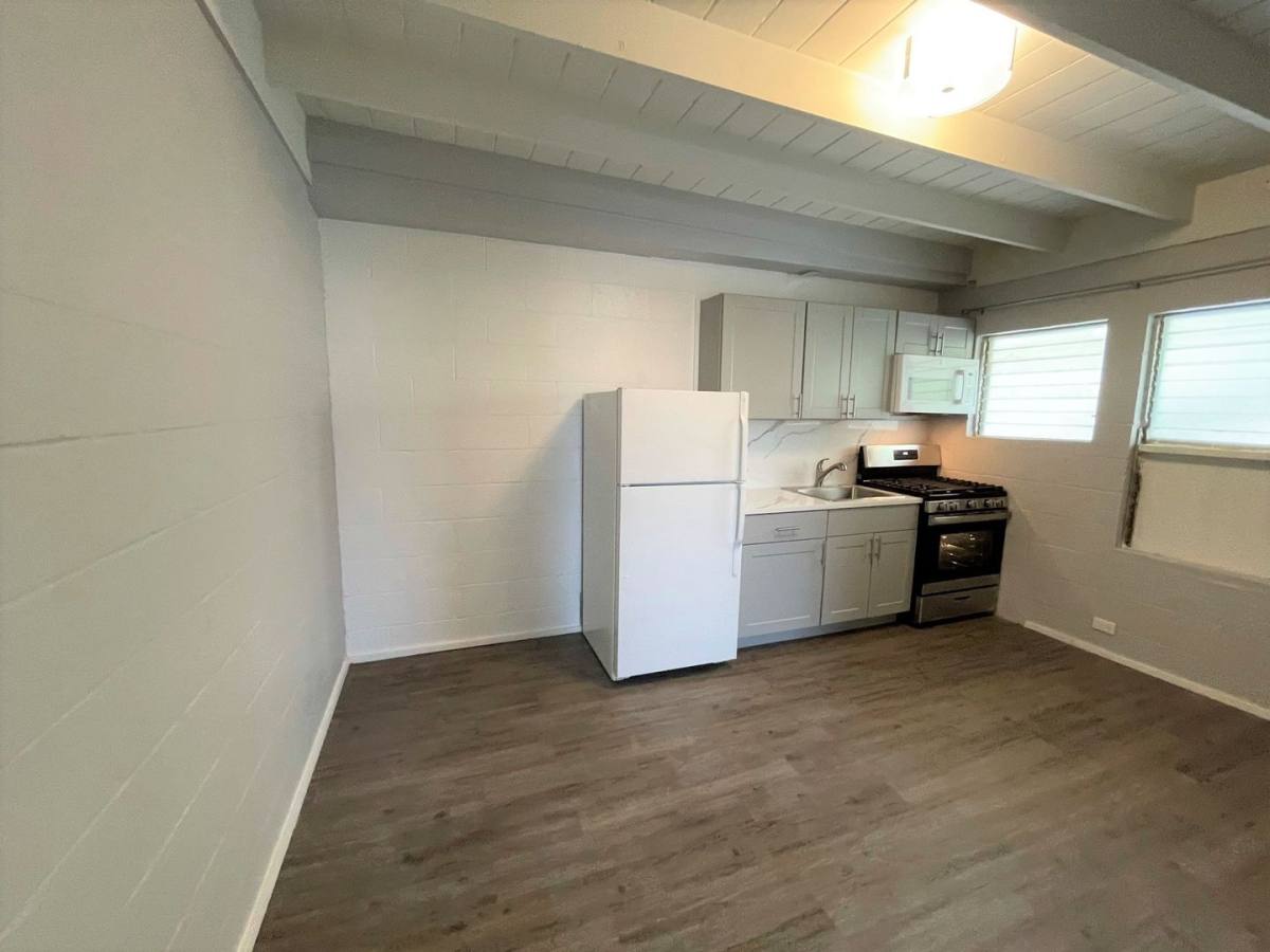 Apartment for rent at 1135 Rycroft St, Honolulu, HI 96814
