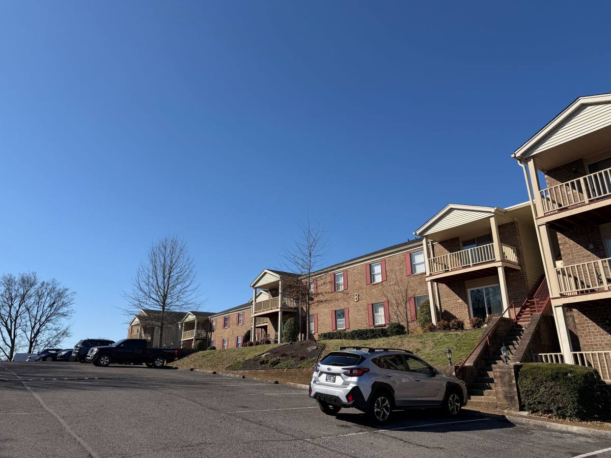 Apartment for rent at 600 5th Ave W, Springfield, TN 37172