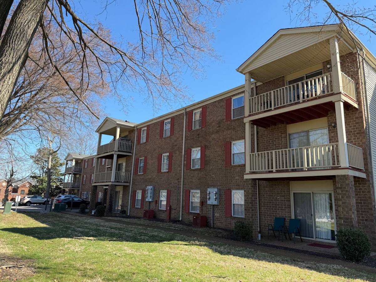 Apartment for rent at 600 5th Ave W, Springfield, TN 37172