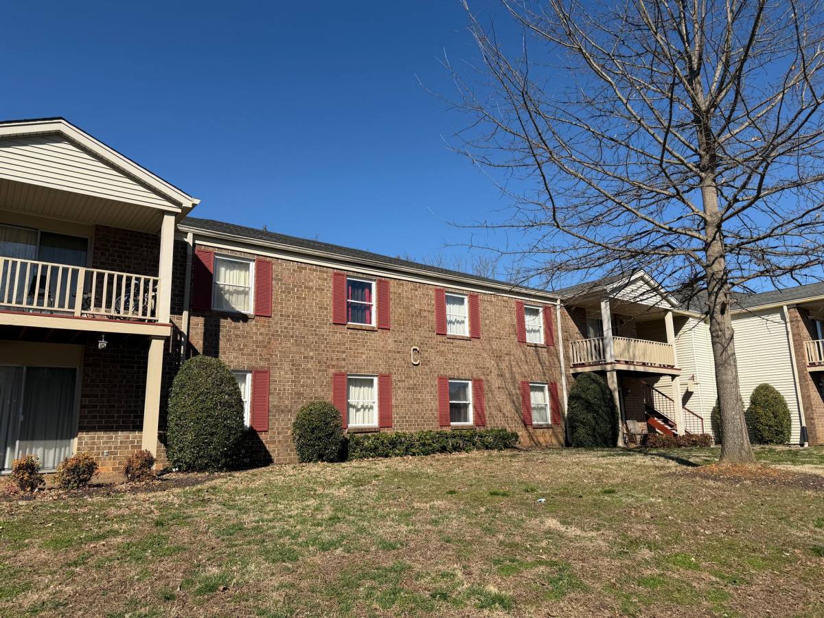 Apartment for rent at 600 5th Ave W, Springfield, TN 37172