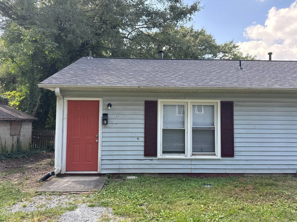 House for rent at 609 W Davidson Ave, Gastonia, NC 28052