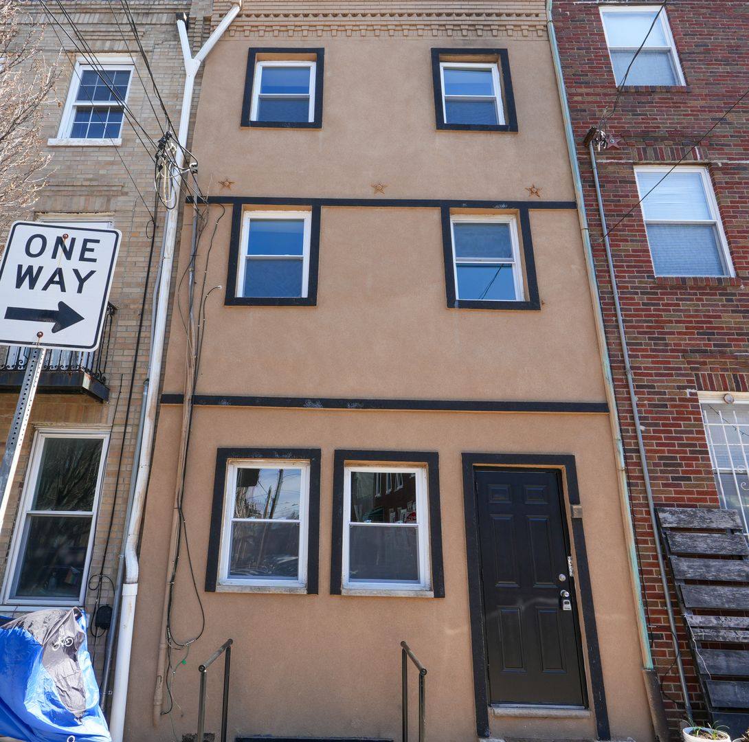 Apartment for rent at 1335 S 8th St, Philadelphia, PA 19147