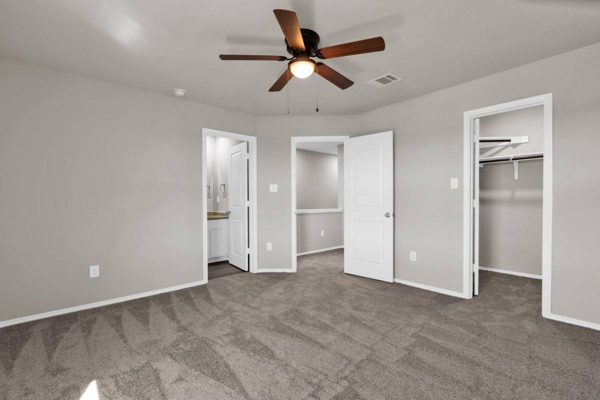 Apartment for rent at 9426 Apple Ridge Lane, San Antonio, TX 78239