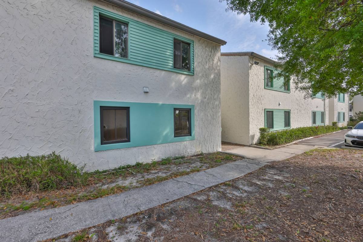Apartment for rent at 11502 7th Lane N, Saint Petersburg, FL 33716