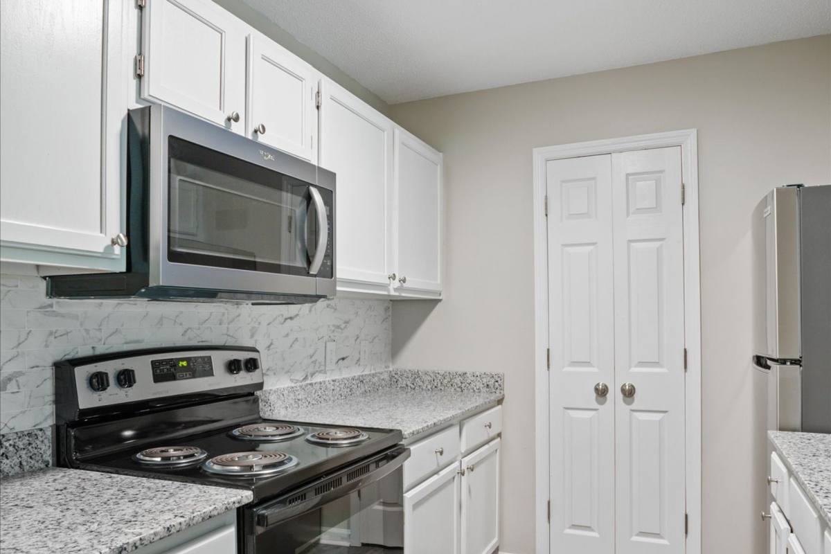Apartment for rent at 2501 Briarwood Ave SW, Fort Payne, AL 35967