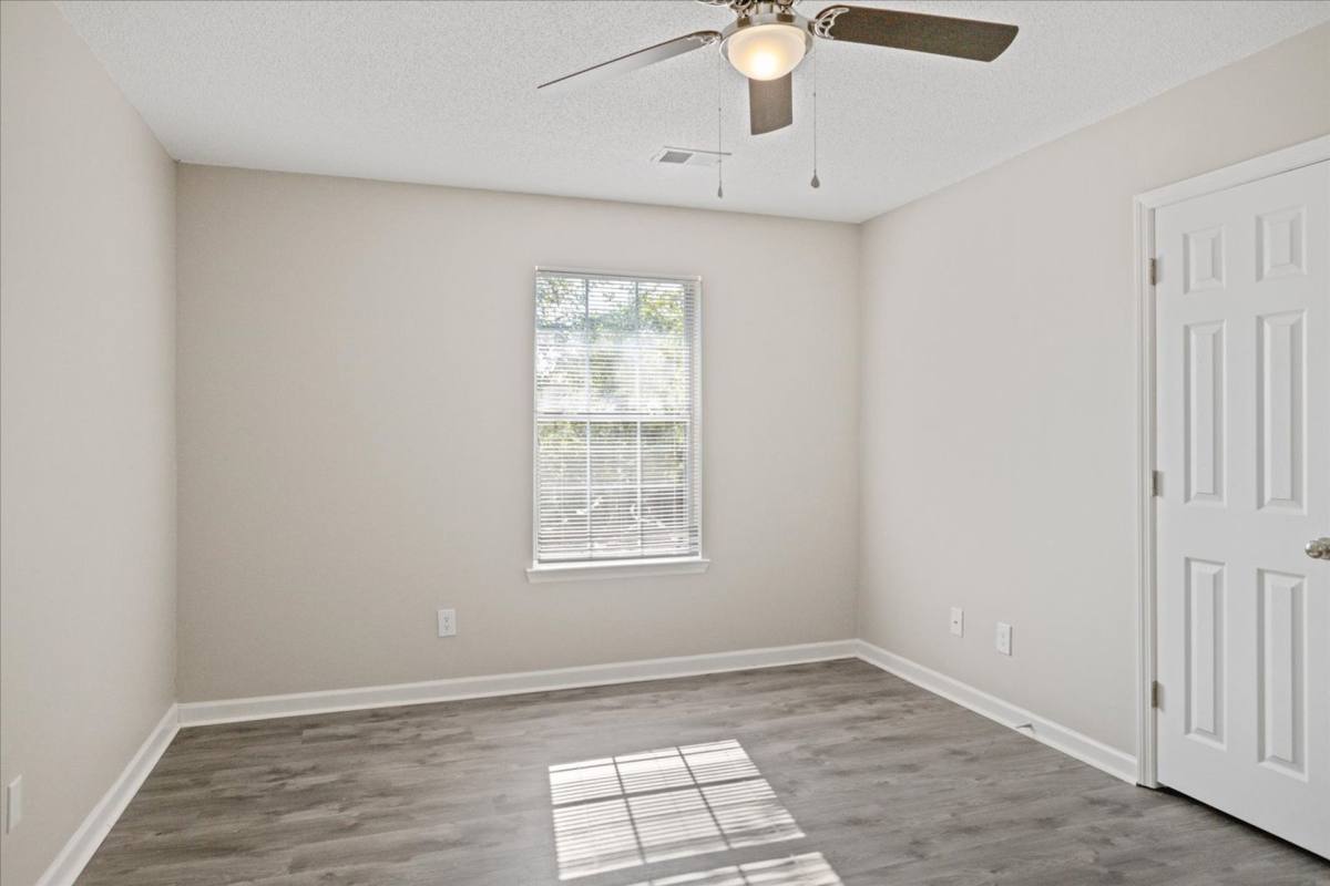 Apartment for rent at 2501 Briarwood Ave SW, Fort Payne, AL 35967