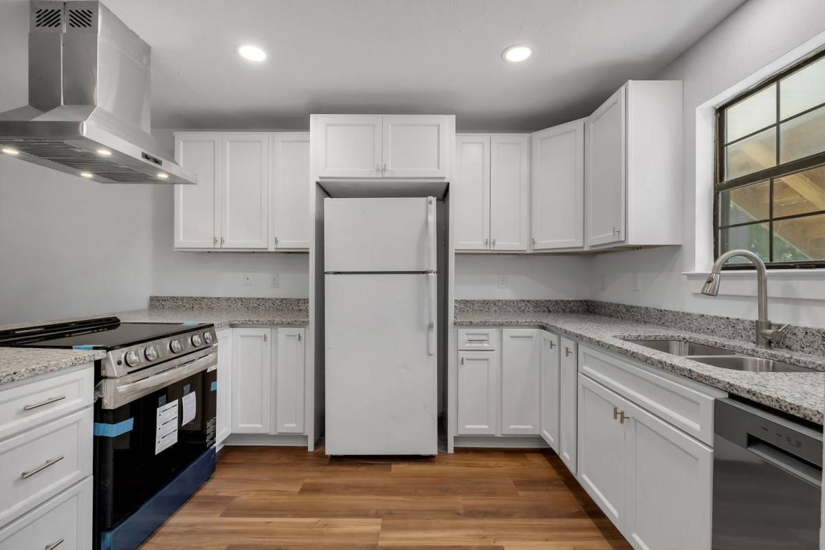 Apartment for rent at 2956 Woodrich Dr, Tallahassee, FL 32301