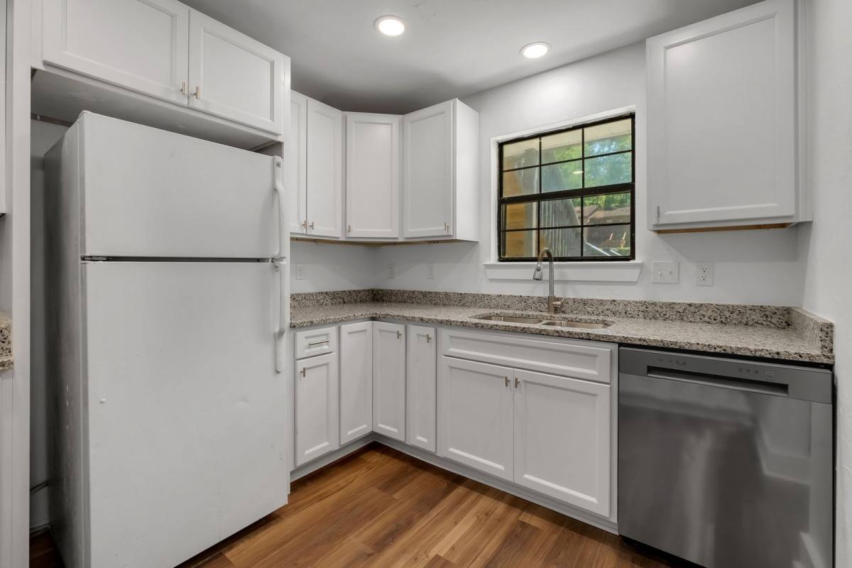 Apartment for rent at 2956 Woodrich Dr, Tallahassee, FL 32301