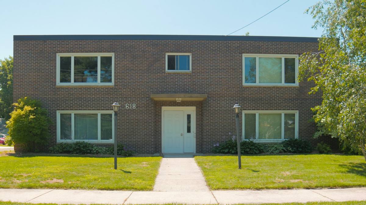 Apartment for rent at 618 3rd St NW, Rochester, MN 55901