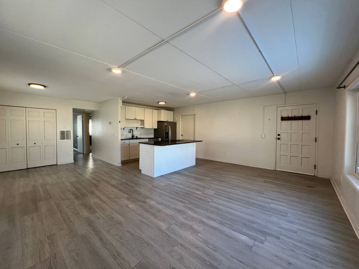 Apartment for rent at 618 3rd St NW, Rochester, MN 55901