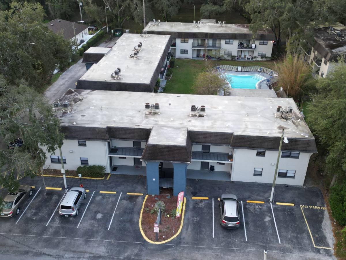 Apartment for rent at 307 Elizabeth St, Brandon, FL 33511