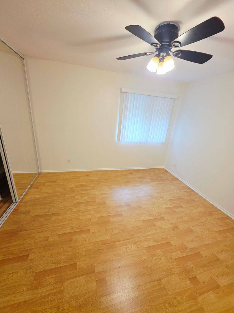 Apartment for rent at 319 Concord St, Glendale, CA 91203