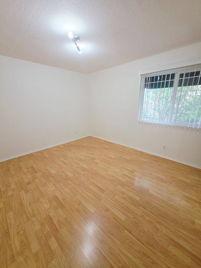 Apartment for rent at 319 Concord St, Glendale, CA 91203