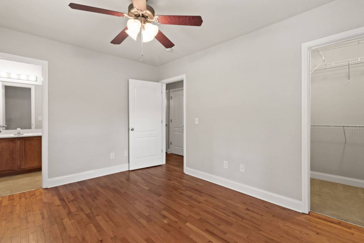 Apartment for rent at 565 N Ave, Gainesville, GA 30501