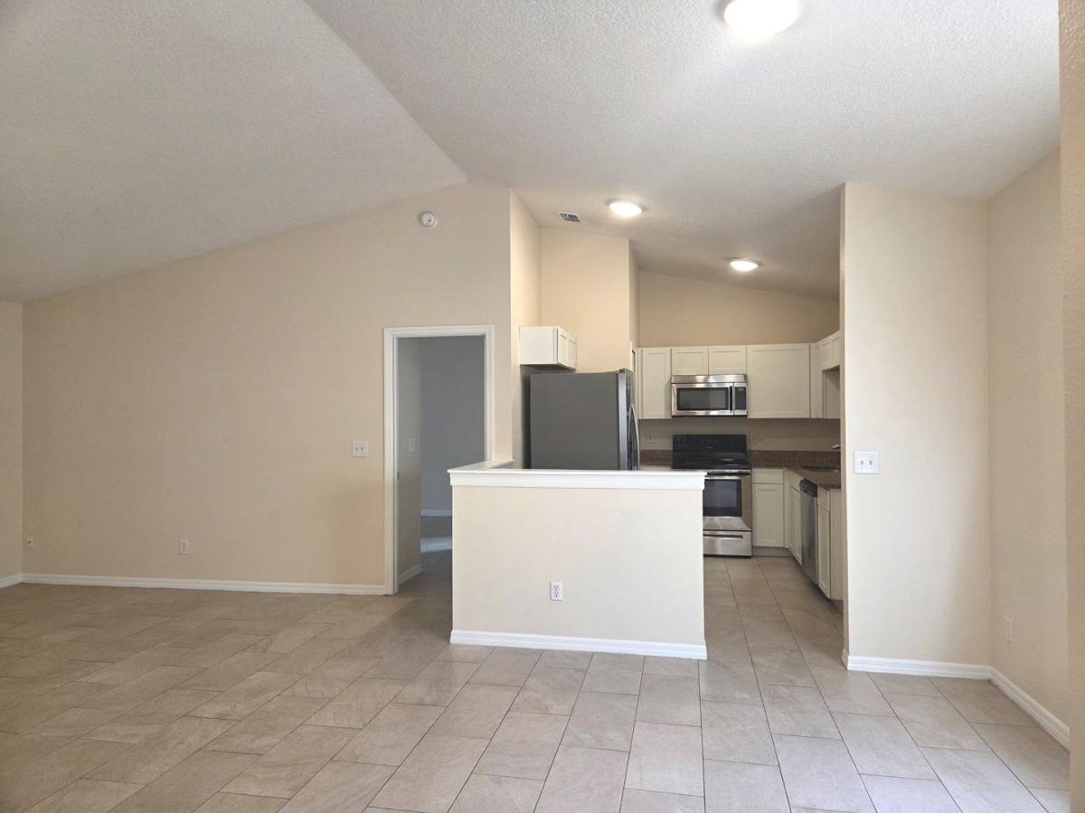 House for rent at 4025 E Cardinal Pines Dr, Mascotte, FL 34753