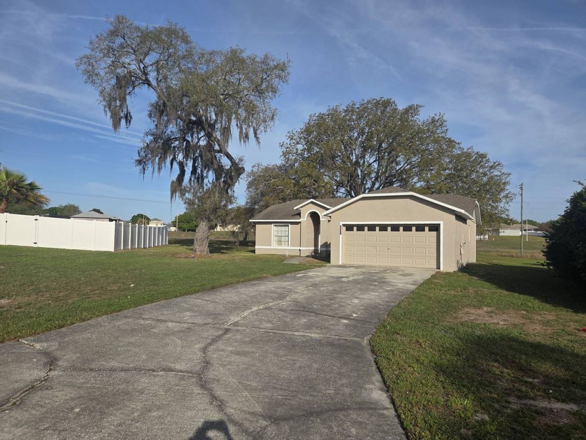 House for rent at 4025 E Cardinal Pines Dr, Mascotte, FL 34753