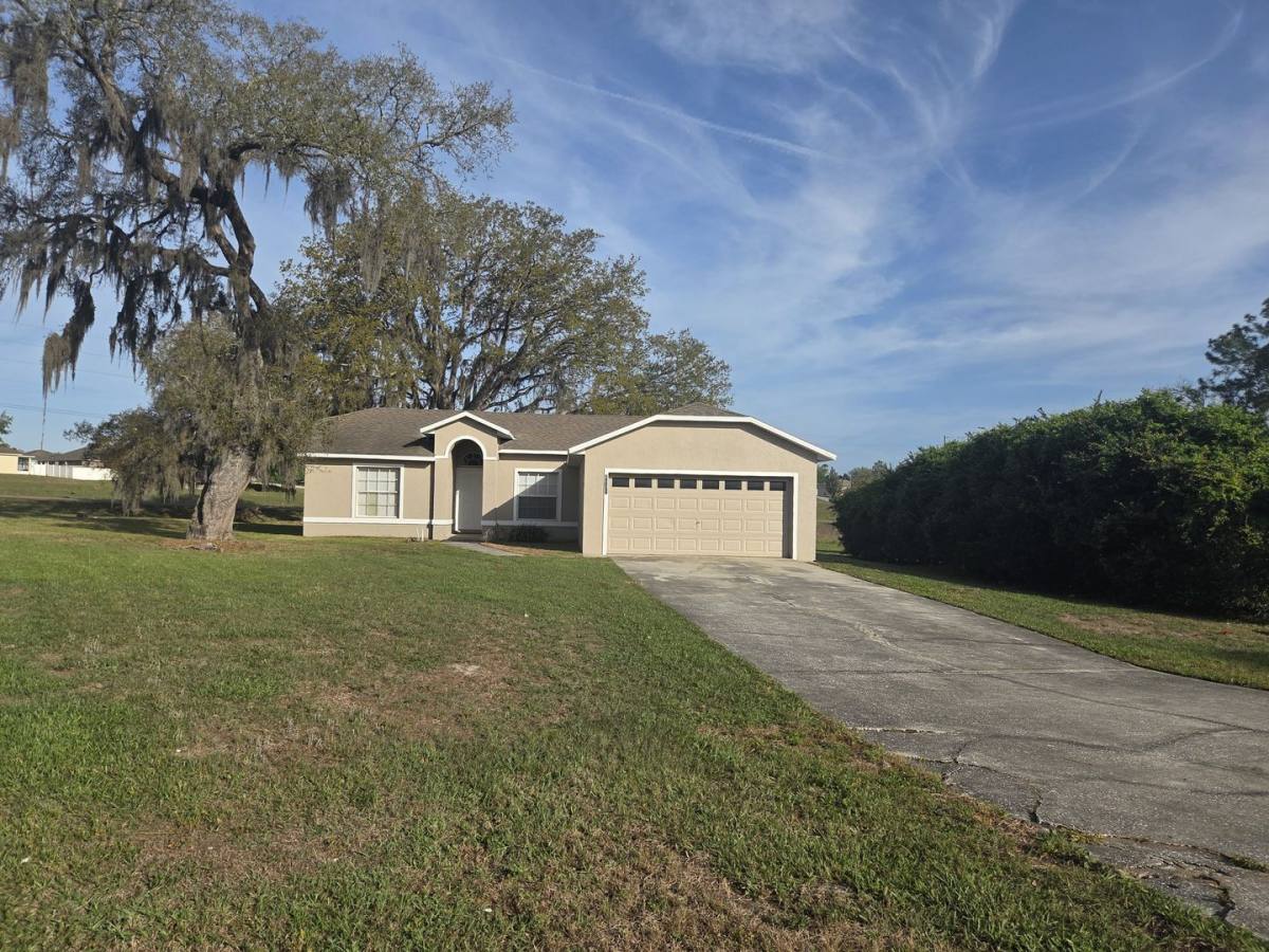 House for rent at 4025 E Cardinal Pines Dr, Mascotte, FL 34753