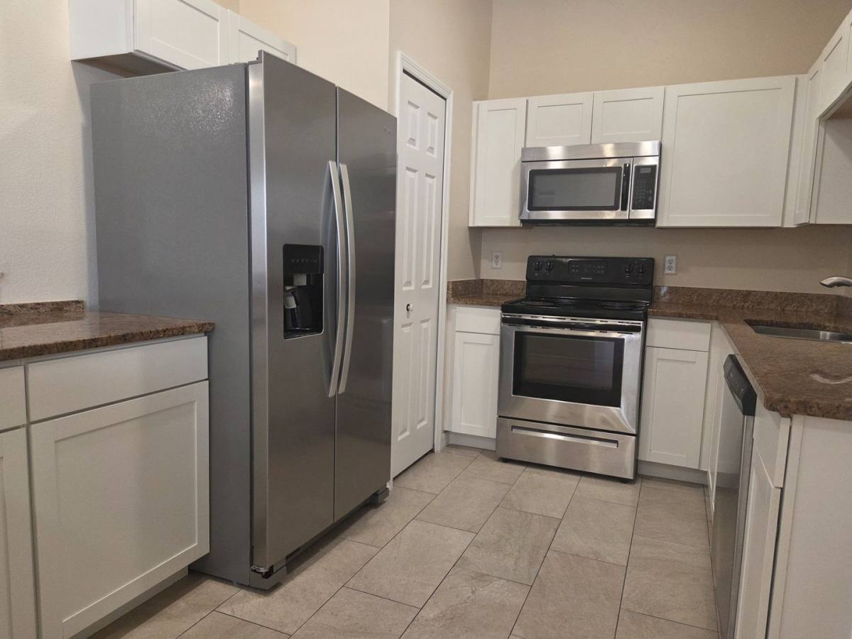 House for rent at 4025 E Cardinal Pines Dr, Mascotte, FL 34753