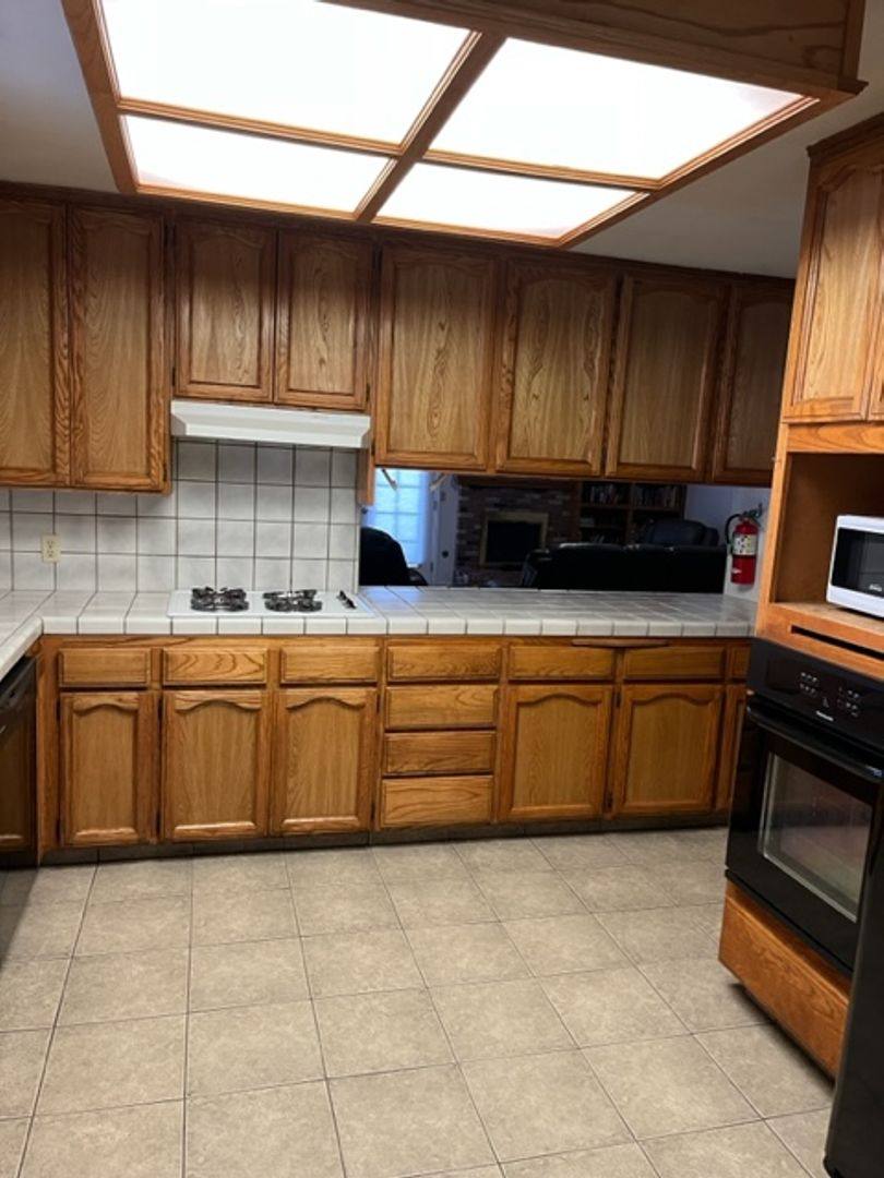 House for rent at 2427 Cherrywood Court, Hanford, CA 93230