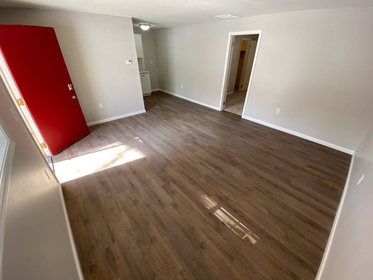 Apartment for rent at 1018-1020 Holloway St, Lafayette, IN 47905