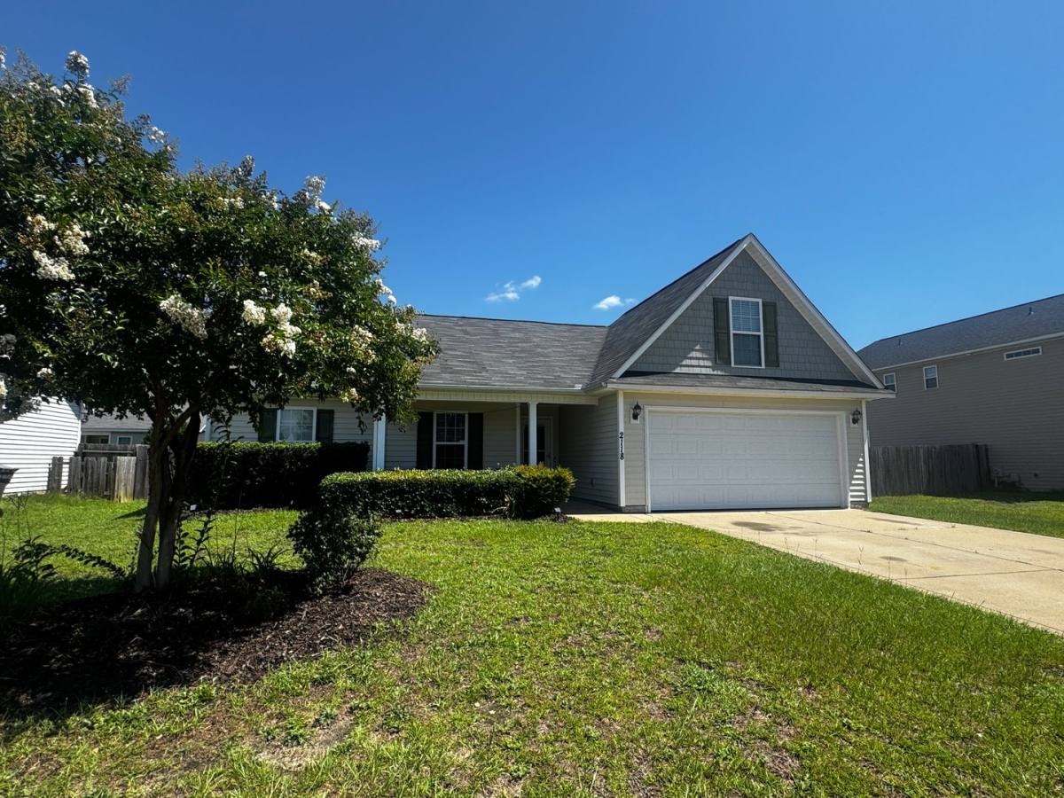 House for rent at 2118 Queen Elizabeth Lane, Hope Mills, NC 28348