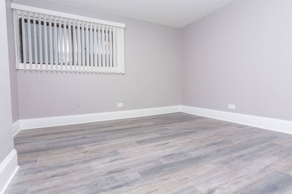 Apartment for rent at 7600 S Stewart Ave, Chicago, IL 60620