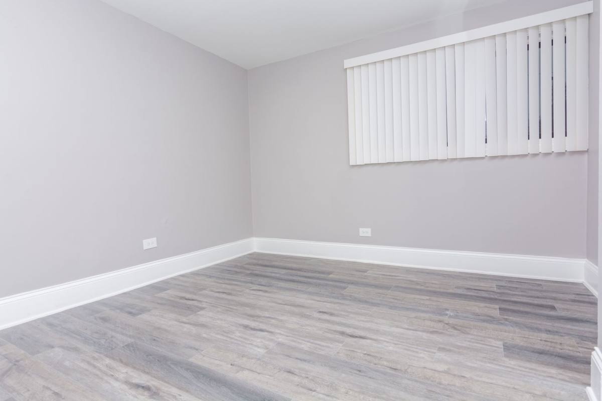 Apartment for rent at 7600 S Stewart Ave, Chicago, IL 60620