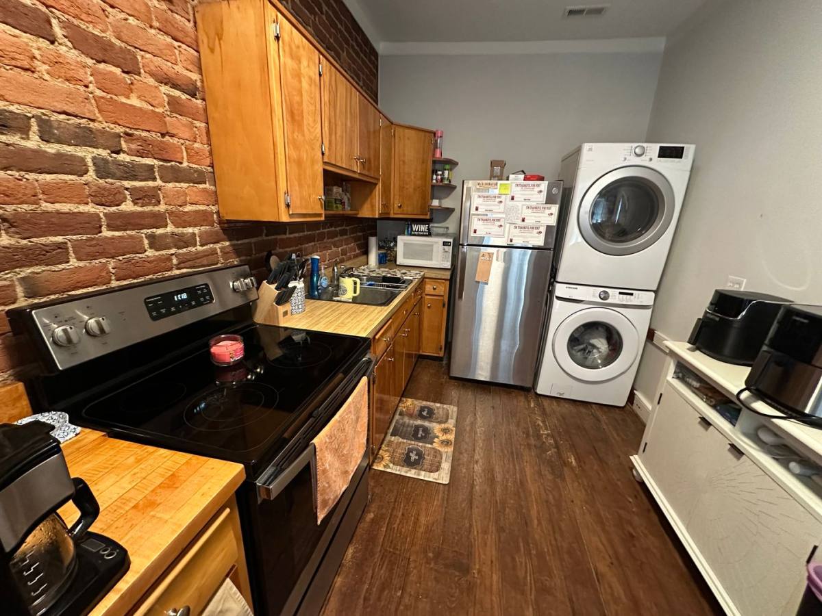 House for rent at 822 Caroline St, Fredericksburg, VA 22401