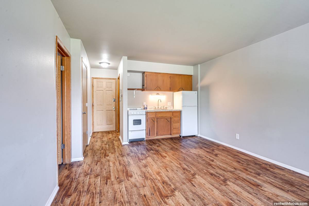 Apartment for rent at 835 Merritt Ave, Oshkosh, WI 54901