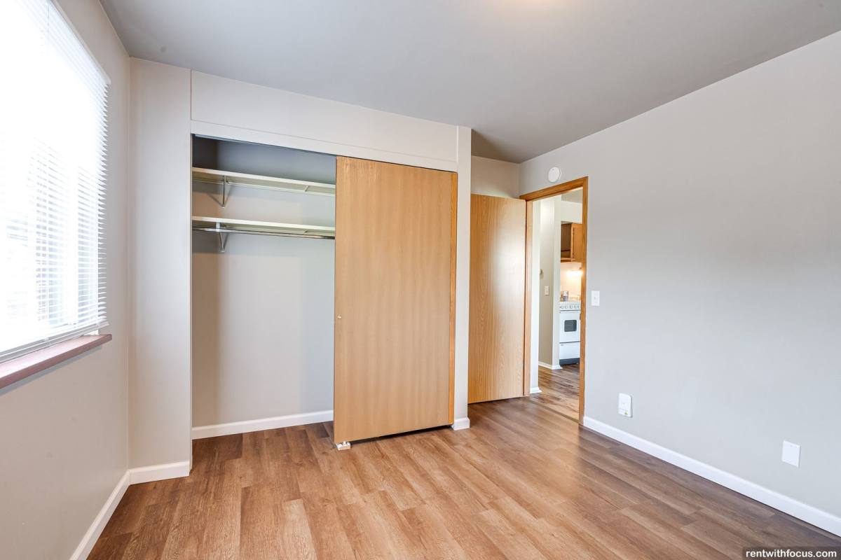 Apartment for rent at 835 Merritt Ave, Oshkosh, WI 54901