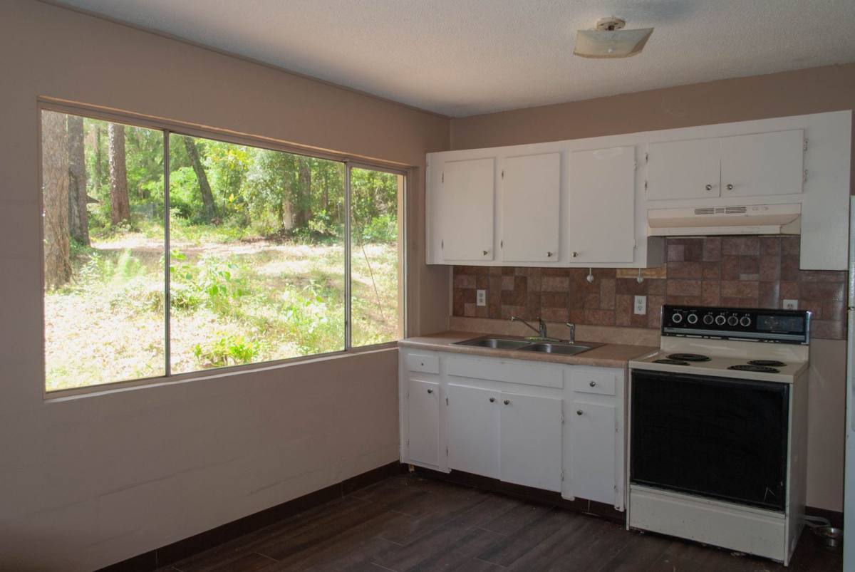 Townhouse for rent at 1702 Sunbeam Lane, Tallahassee, FL 32310
