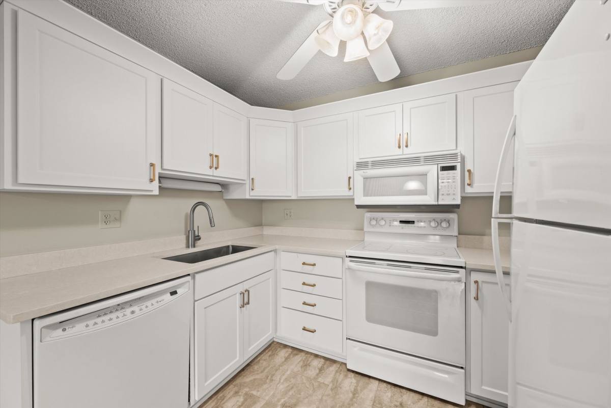 Apartment for rent at 7040 E Girard Ave, Denver, CO 80224