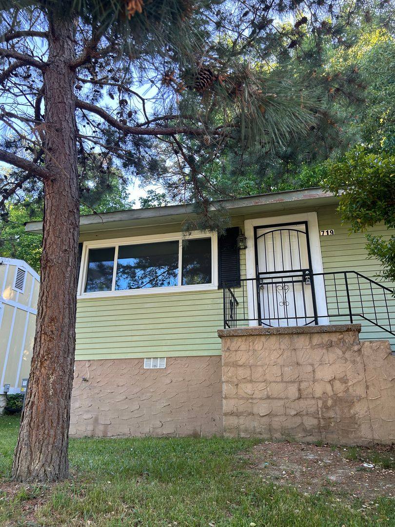 House for rent at 719 Belle Vista Ave, Chattanooga, TN 37411
