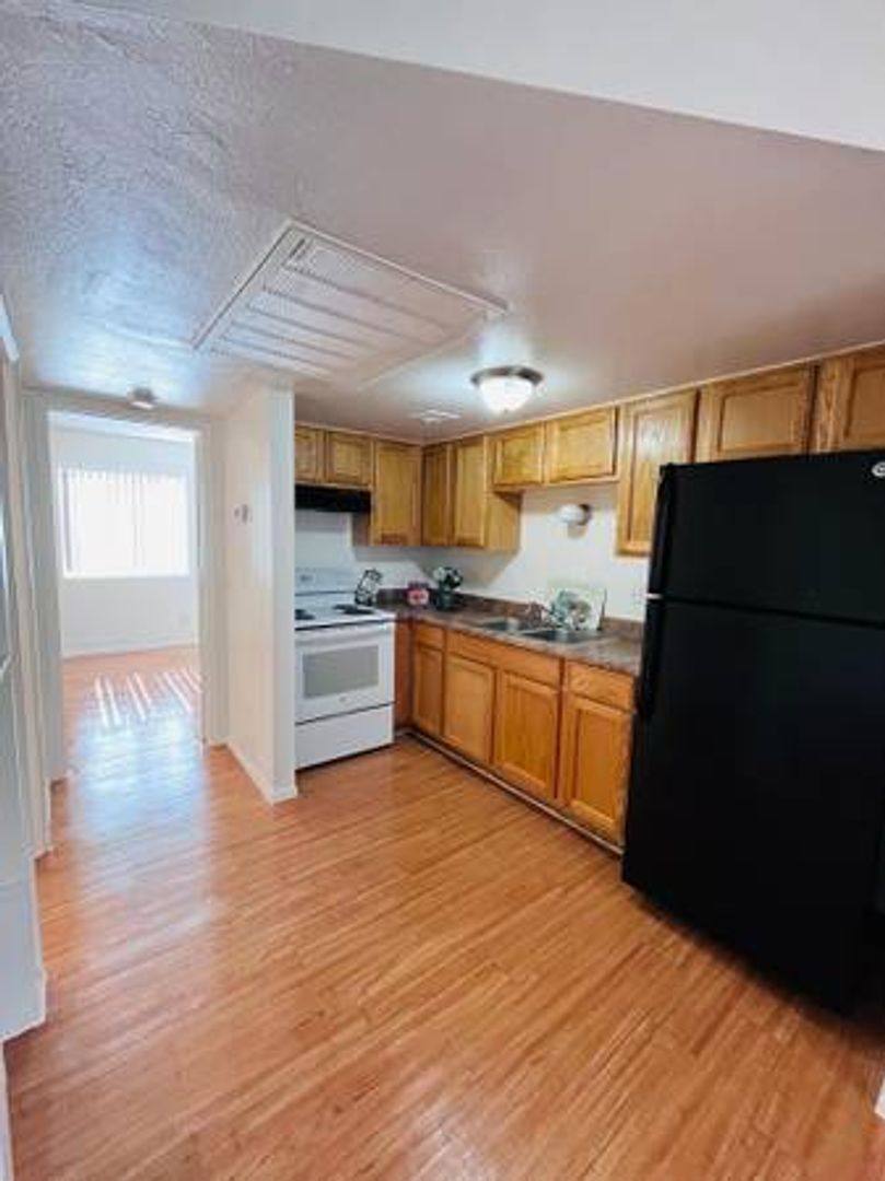 Apartment for rent at 450 W Kelso St, Tucson, AZ 85705