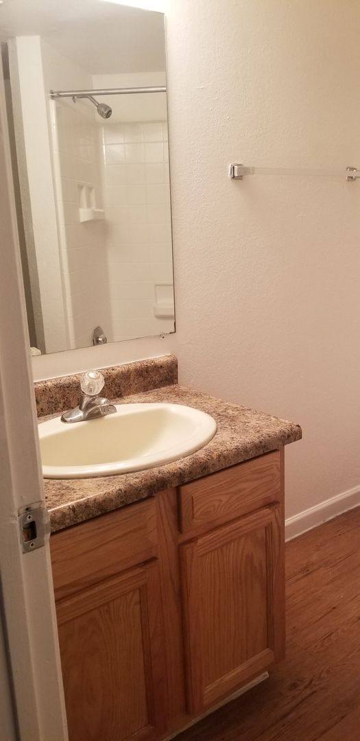 Apartment for rent at 450 W Kelso St, Tucson, AZ 85705