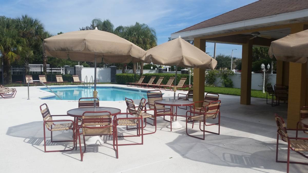 Townhouse for rent at 1406 Costa Mesa Dr, Wesley Chapel, FL 33543