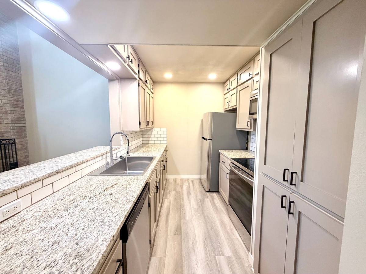 Townhouse for rent at 105 Brentwood Dr, New Braunfels, TX 78130
