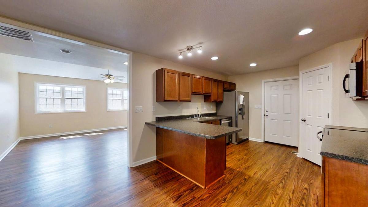 Apartment for rent at 901 Cates Dr, Mahomet, IL 61853
