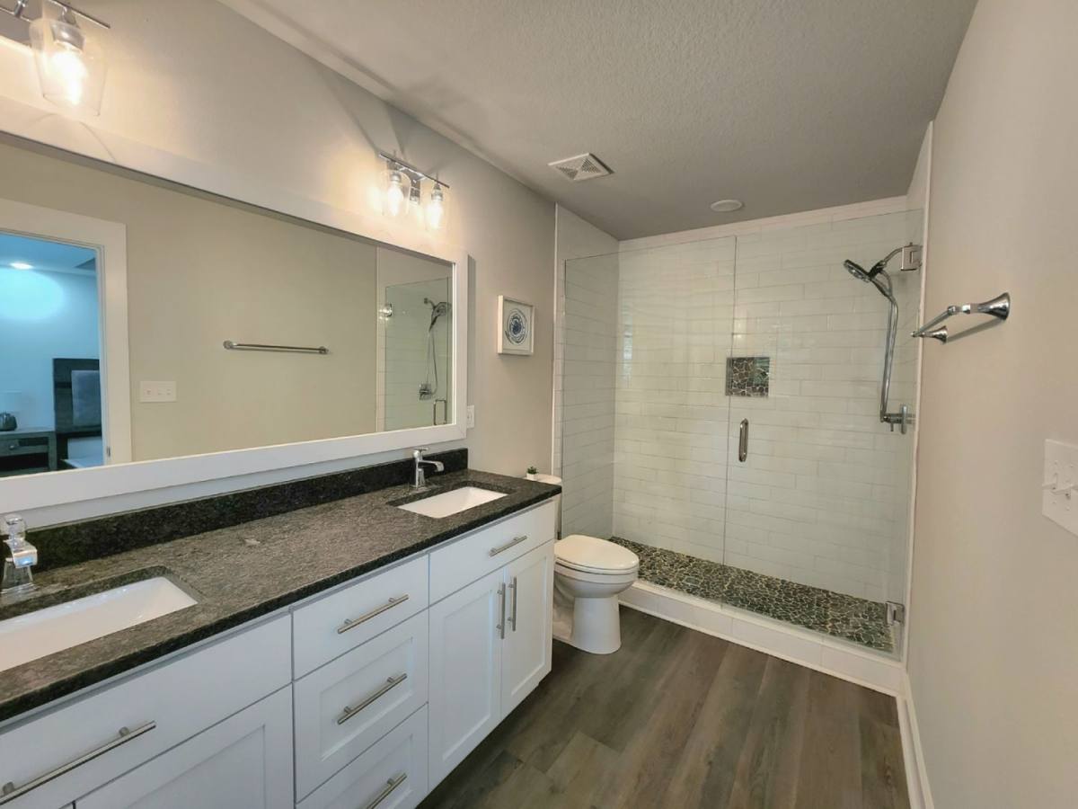 Townhouse for rent at 218 Junction Ave, Pensacola, FL 32502