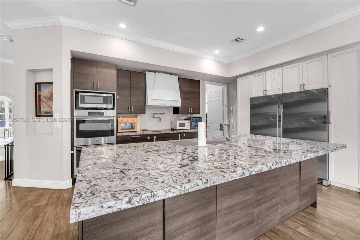 House for rent at 545 Forest View Circle, Fort Lauderdale, FL 33312