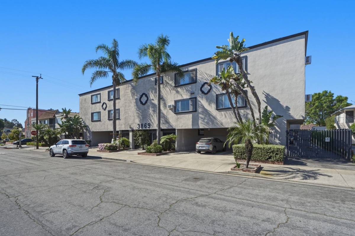 Apartment for rent at 3869 Tilden Ave, Culver City, CA 90232