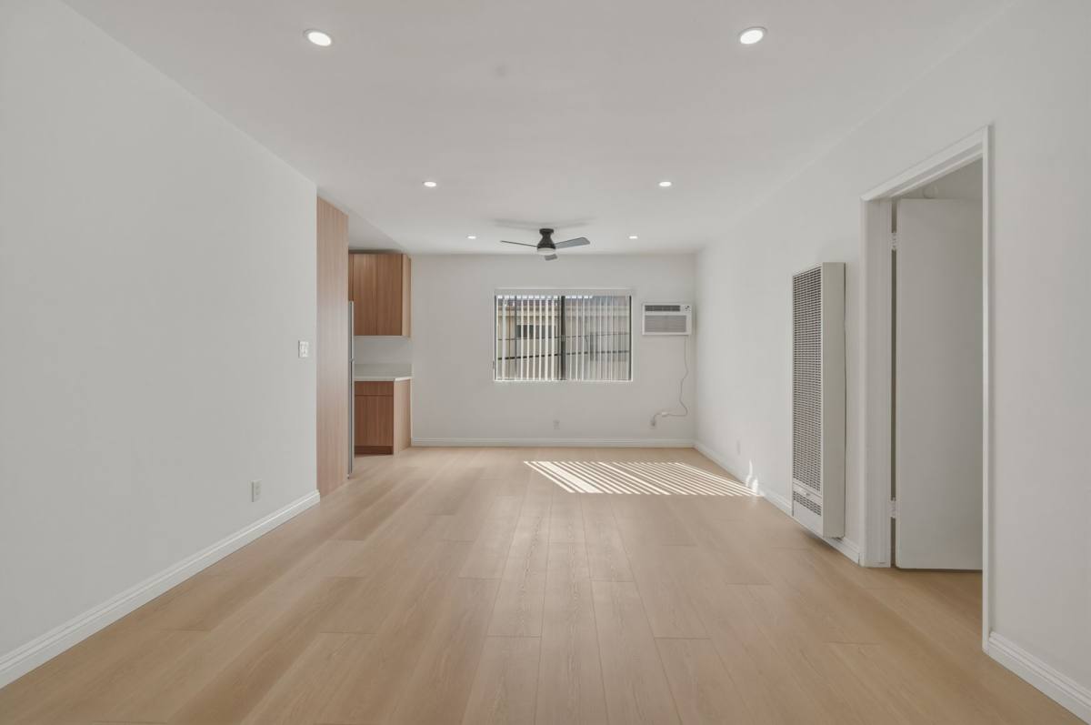 Apartment for rent at 3869 Tilden Ave, Culver City, CA 90232