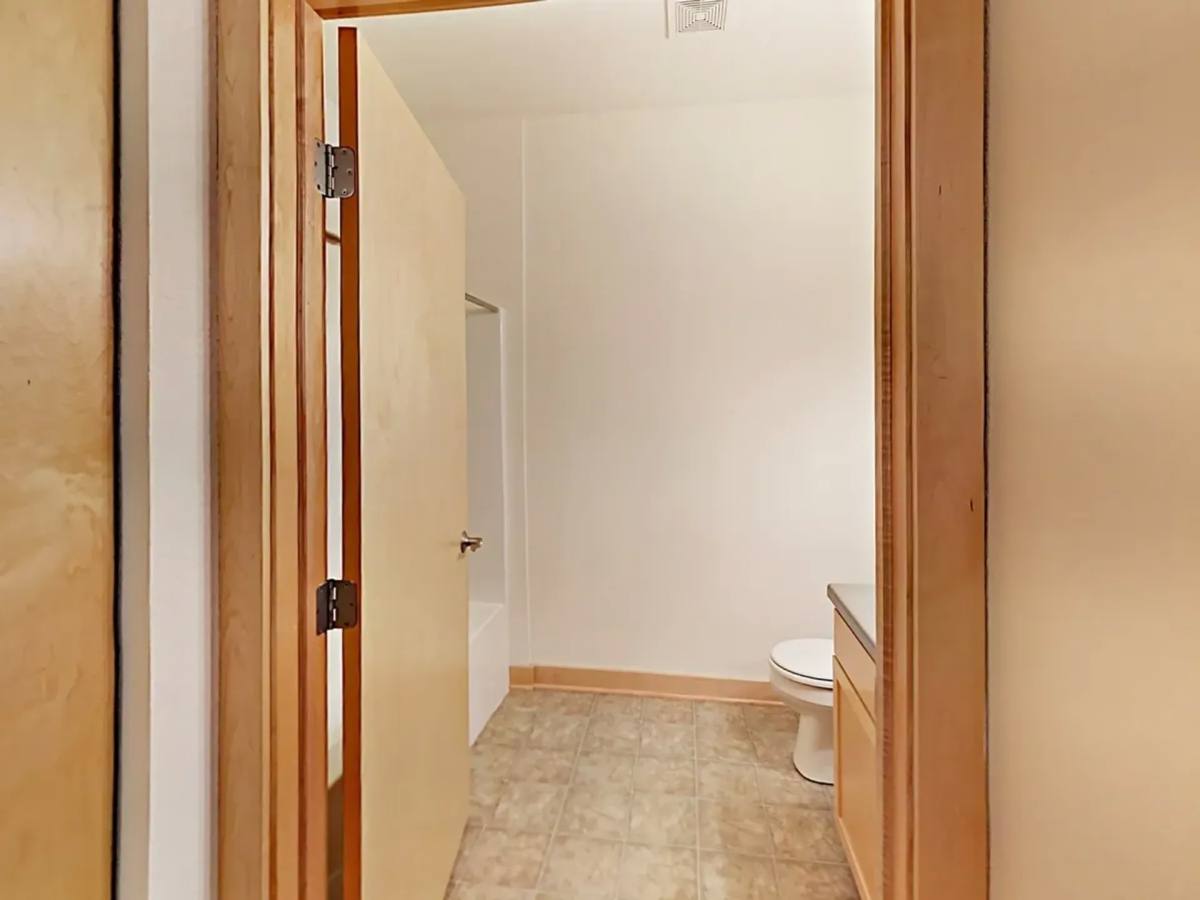 Apartment for rent at 2848 N Brookfield Rd, Brookfield, WI 53045
